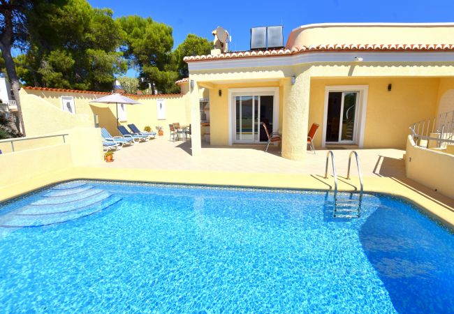 Chalet in Javea - Casa Feliz Javea - 5037